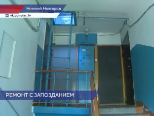Коммунальщики отремонтировали крышу дома № 13 на улице Заломова в Нижнем Новгороде